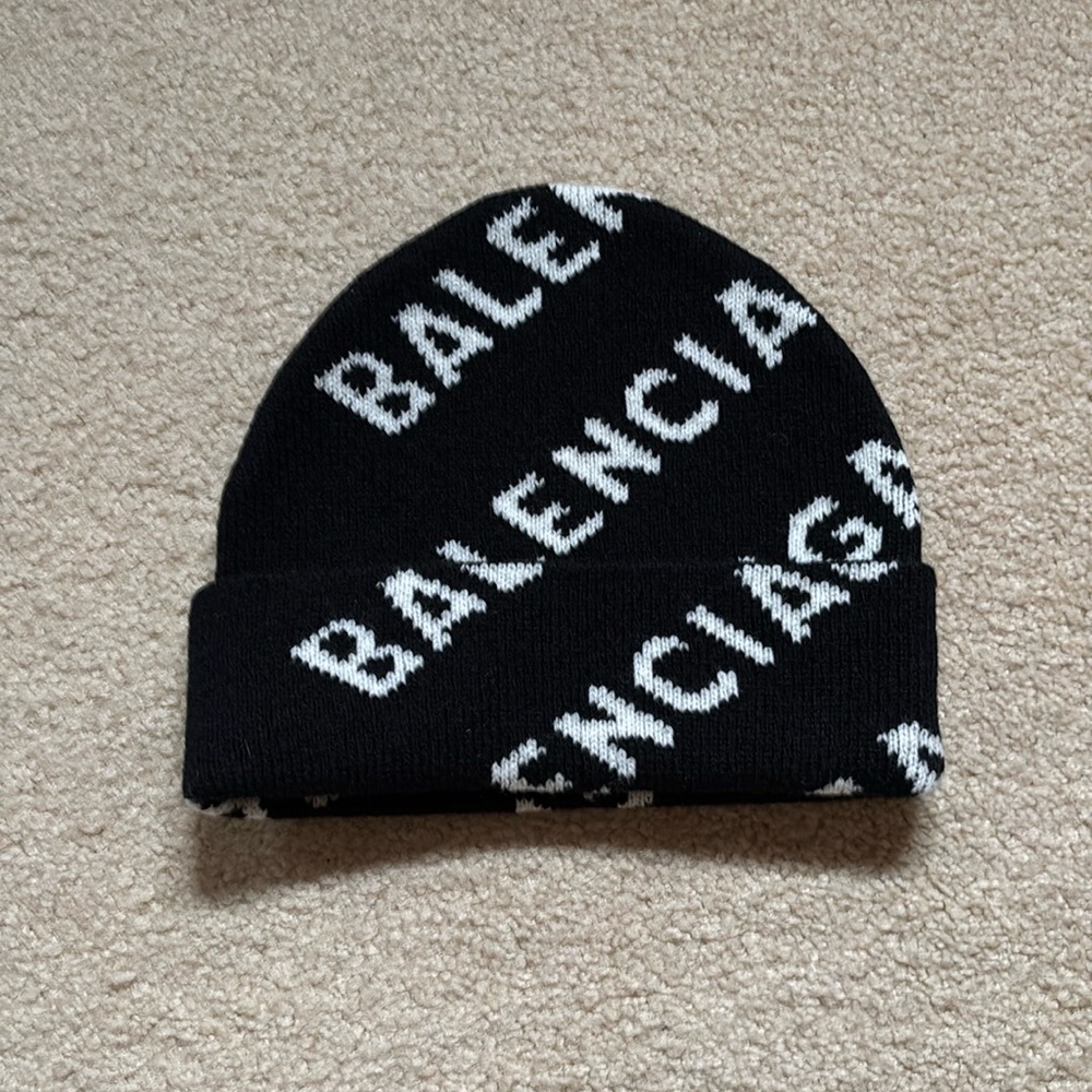 Balenciaga hat for winter. Purchased in Paris. Worn twice. Perfect condition